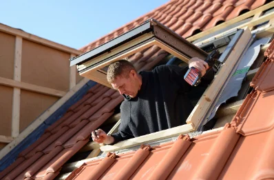 Pose de fenêtres de toit Velux à Castelreng